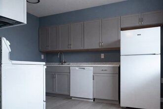 4450 Dixie Hwy in Louisville, KY - Building Photo - Building Photo