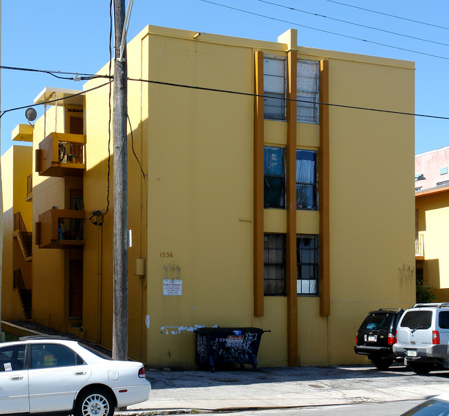 1536 NW 3rd St in Miami, FL - Foto de edificio - Building Photo