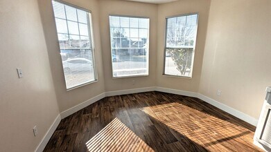 1958 W Monache Ave in Porterville, CA - Building Photo - Building Photo