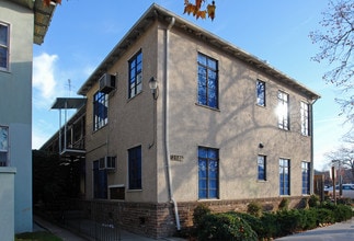 2813 P St in Sacramento, CA - Foto de edificio - Building Photo