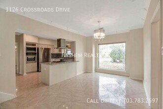 1126 Crossroads Dr in Houston, TX - Building Photo - Building Photo