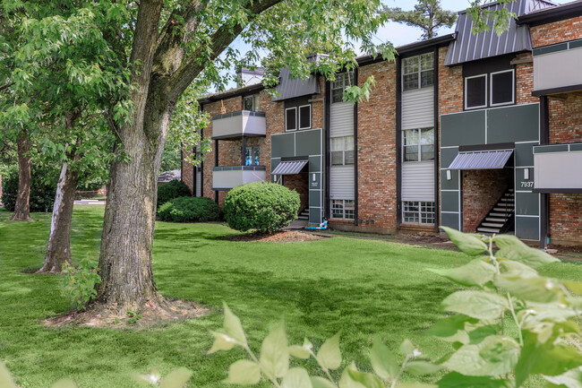 LakeHouse at Florence Apartments in Florence, KY - Foto de edificio - Building Photo