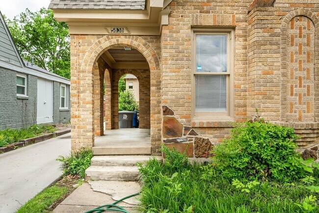 5838 Vickery Blvd in Dallas, TX - Building Photo - Building Photo