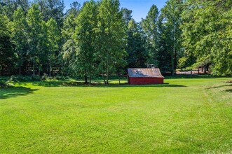 725 Holland Rd in Powder Springs, GA - Building Photo - Building Photo