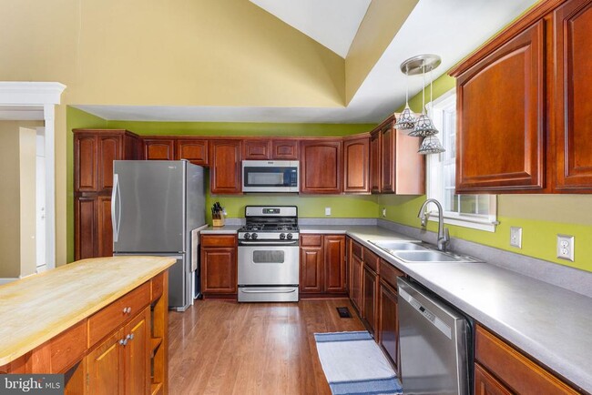 property at 8314 Myrtle Ln