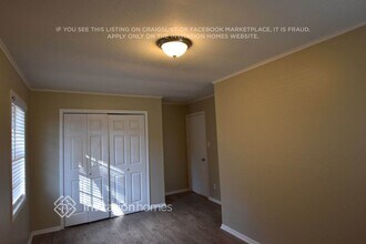 110 Woodglen Ct in Woodstock, GA - Building Photo - Building Photo