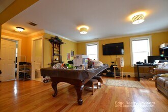 47 Capitol St, Unit 2 in Watertown, MA - Foto de edificio - Building Photo