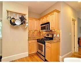 271 K St-Unit -B in Boston, MA - Foto de edificio - Building Photo