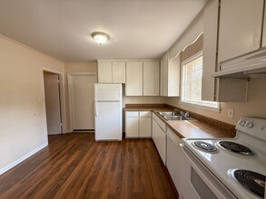 4250 N 8th Ave in Pensacola, FL - Building Photo - Building Photo