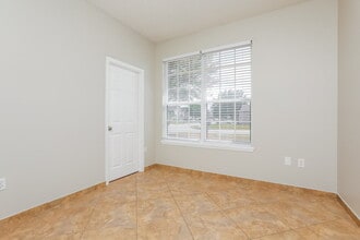 2501 Tiger Maple Ct in Kissimmee, FL - Building Photo - Building Photo