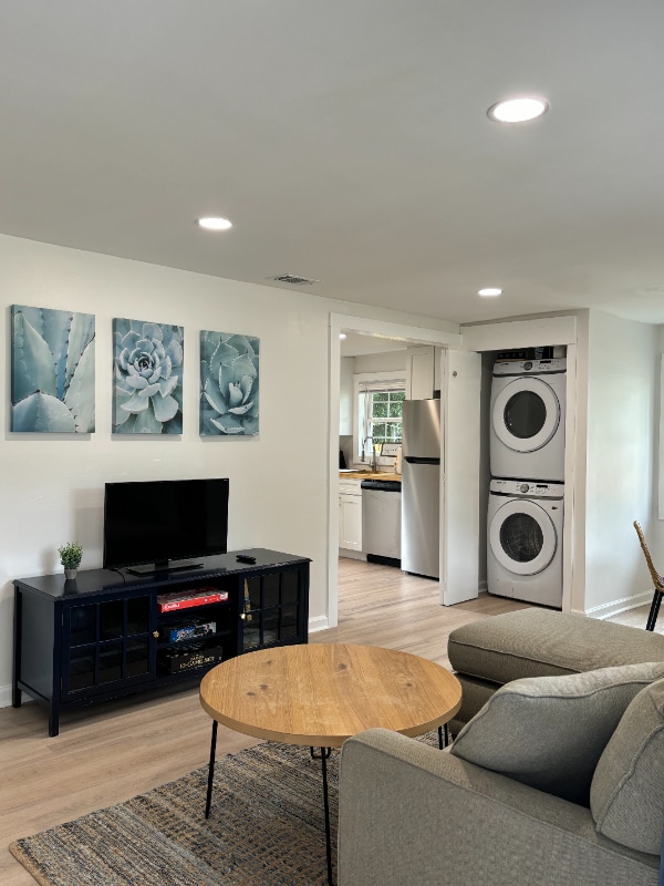 property at 637 E 35th St