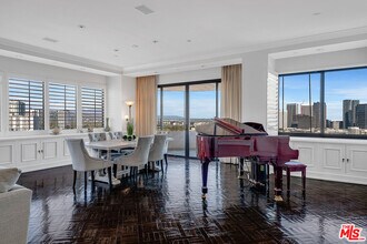10560 Wilshire Blvd in Los Angeles, CA - Building Photo - Building Photo