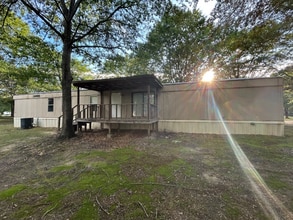 1048 Clara Ln in Little Rock, AR - Building Photo - Building Photo
