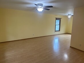 7258 Countryside Ct in Franklin, WI - Building Photo - Building Photo