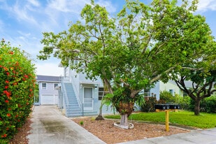 1118 N J St in Lake Worth Beach, FL - Building Photo