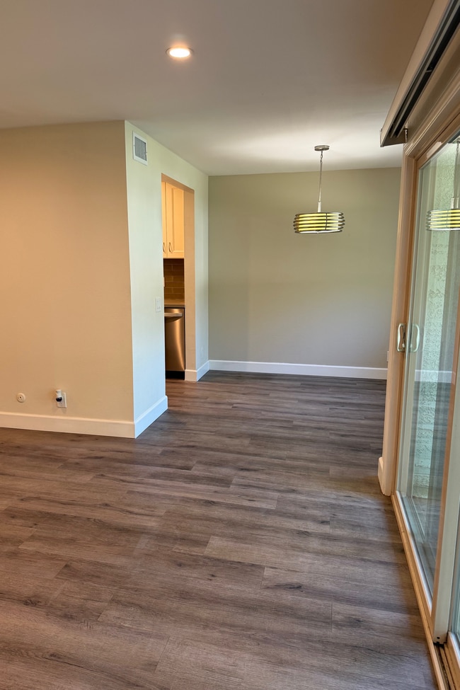 23671 Park Capri in Calabasas, CA - Building Photo - Building Photo