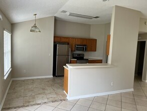 6835 Otters Den Ct N in Jacksonville, FL - Building Photo - Building Photo