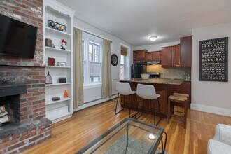 288 Cambridge St, Unit 4 in Boston, MA - Building Photo - Building Photo
