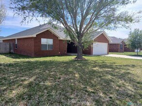 2229 Reese Dr in Clovis, NM - Building Photo - Building Photo