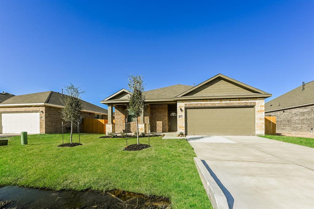 26215 Cooperstown Wy in Patton Village, TX - Building Photo