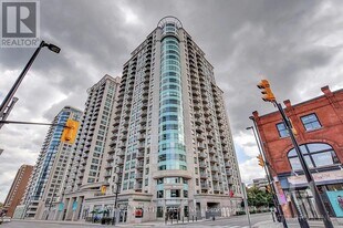 200 Rideau St in Ottawa, ON - Building Photo