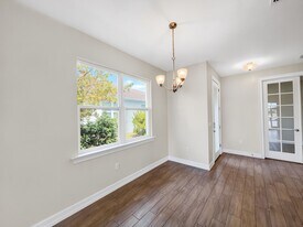 1078 Rolling Brk Ln in Naples, FL - Building Photo