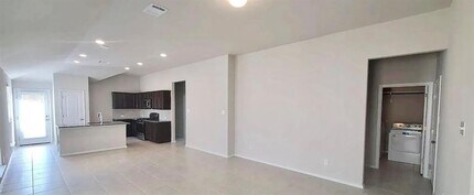 11313 Lago de Garda Dr in Austin, TX - Building Photo - Building Photo