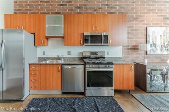 333 E Parent Ave in Royal Oak, MI - Building Photo - Building Photo