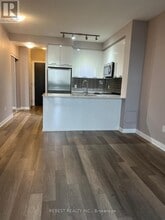 5025 Four Springs Ave in Mississauga, ON - Building Photo - Building Photo