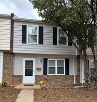 3618 Luckylee Crescent in Richmond, VA - Building Photo
