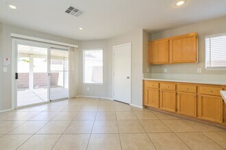 176 Sandhill Crane Ave in Henderson, NV - Building Photo - Building Photo