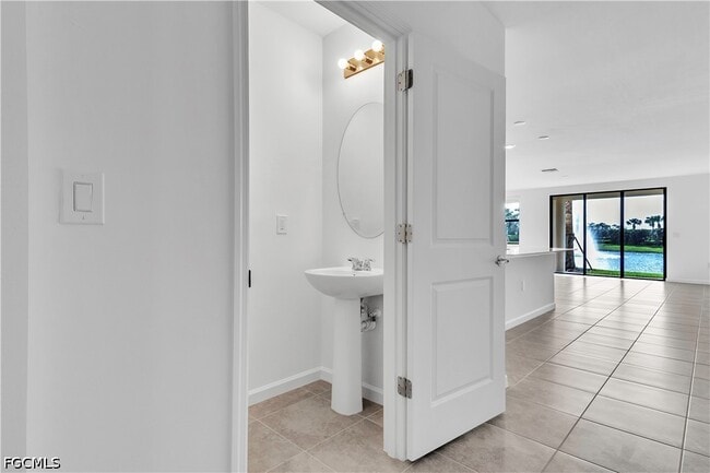 property at 1424 Weeping Willow Ct