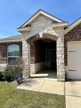 19600 Per Lange Pass in Manor, TX - Building Photo - Building Photo