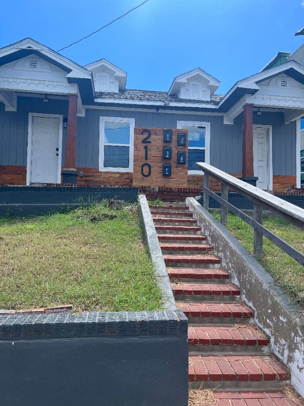 property at 210 S Tancahua St