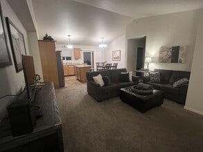 72 Mulberry Loop NE in Minot, ND - Building Photo - Building Photo