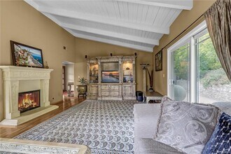 1378 Terrace Way in Laguna Beach, CA - Building Photo - Building Photo