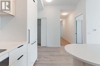 1185 Dupont St in Toronto, ON - Building Photo - Building Photo