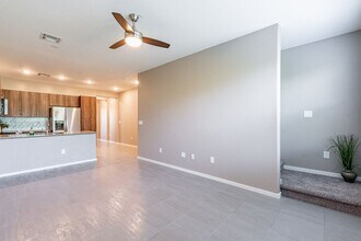 2334 E Huntington Dr in Phoenix, AZ - Building Photo - Building Photo