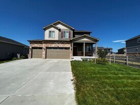 1599 Vantage Pkwy in Berthoud, CO - Building Photo