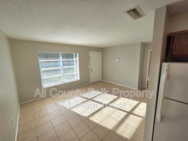 107 Hamolia Ave in Polk City, FL - Building Photo - Building Photo