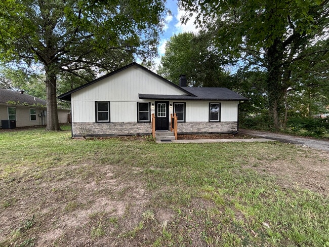 property at 109 E Rogers St