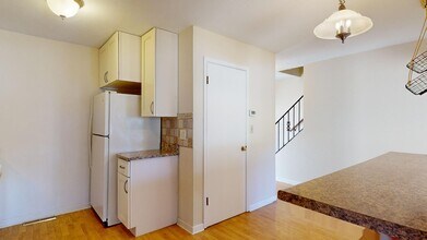 721 Meadow Pl in Ames, IA - Building Photo - Building Photo