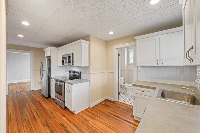 property at 19 Warsaw Ave