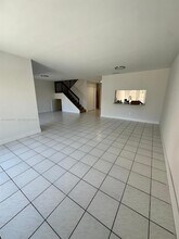 9102 SW 113th Pl Cir E, Unit 7 in Miami, FL - Building Photo - Building Photo