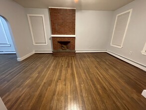 563 Buttonwood St, Unit A in Norristown, PA - Building Photo - Building Photo