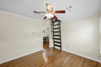 1110 W 22nd St in Austin, TX - Building Photo - Building Photo
