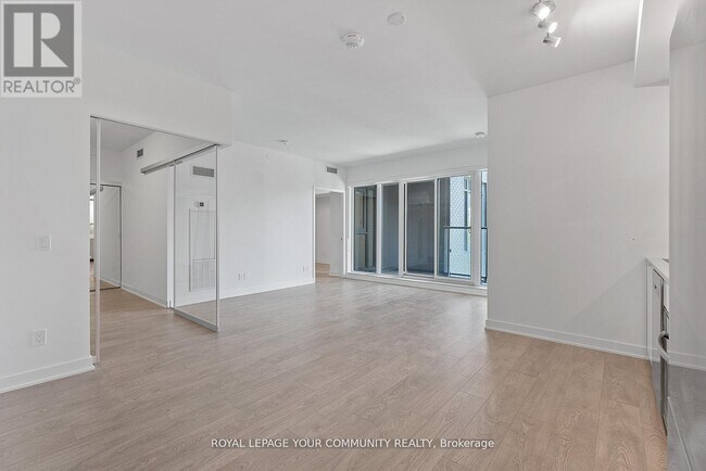 543 Richmond St W in Toronto, ON - Building Photo - Building Photo