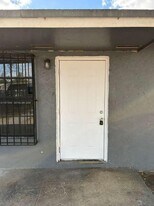 771 W Lucy St in Florida City, FL - Building Photo