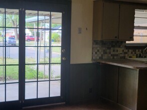 813 W Oxford Ave in Enid, OK - Building Photo - Building Photo