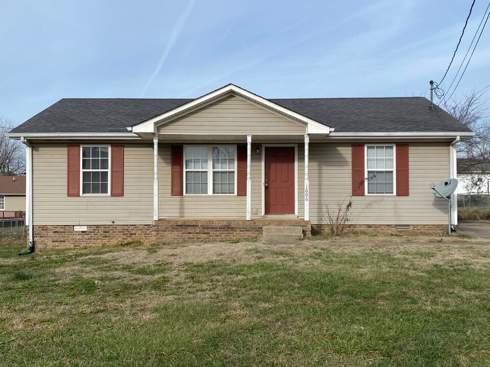 1006 Bush Ave in Oak Grove, KY - Building Photo